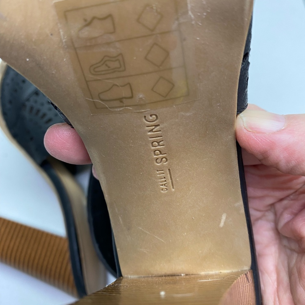 Call it Spring BLK Covered Sandals, 8 Winter Sale - Picture 8 of 10